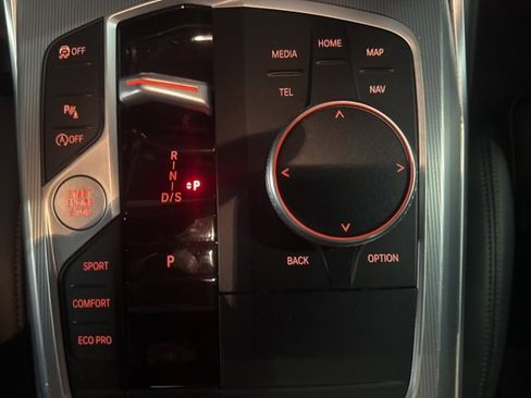 Used 2024 BMW 330i xDrive Sedan w/ Convenience Package image 8