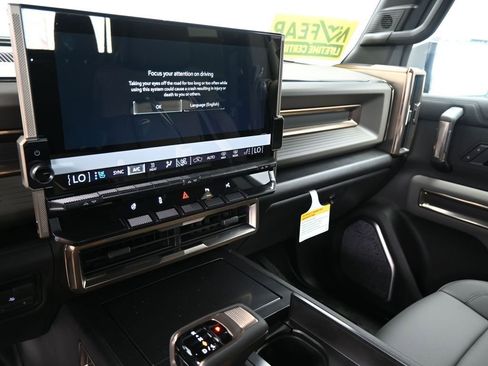 New 2025 GMC Hummer EV 2X w/ LPO, Sport Package image 23