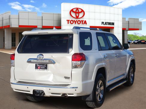 Used 2012 Toyota 4Runner SR5 image 4