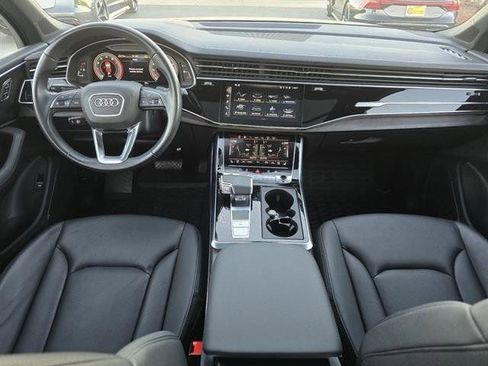Used 2023 Audi Q7 3.0T Prestige w/ Prestige Package image 11
