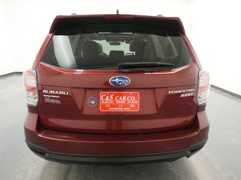 Used 2017 Subaru Forester 2.5i Premium AWD/4WD image 8