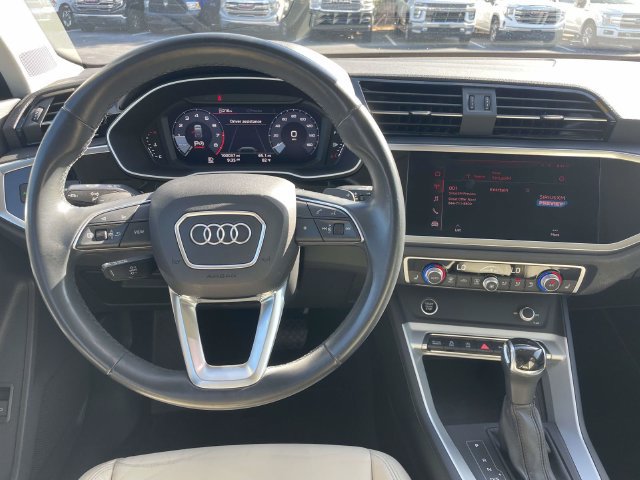 Used 2021 Audi Q3 2.0T Premium w/ Convenience Package AWD/4WD image 14