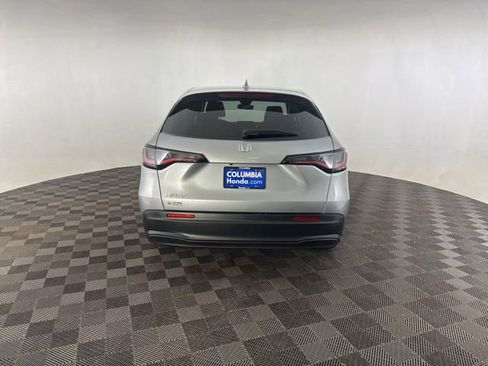 Certified 2026 Honda HR-V LX image 9