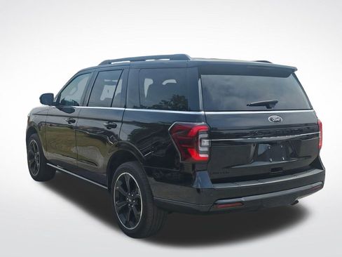 Used 2024 Ford Expedition Limited RWD image 6