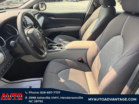 Used 2022 Toyota Camry LE FWD image 24