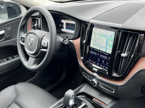 Certified 2023 Volvo XC60 B5 Plus w/ Climate Package image 12