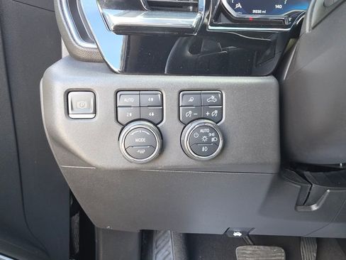 Used 2023 Chevrolet Silverado 1500 LT Trail Boss w/ LT Trail Boss Premium Package image 28