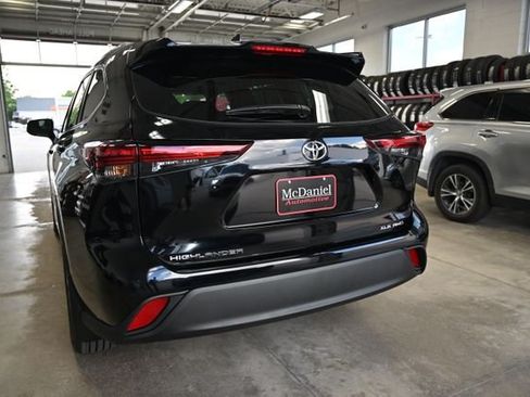 New 2026 Toyota Highlander XLE AWD/4WD image 7