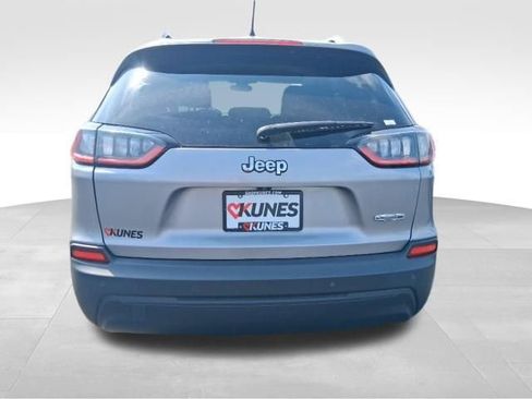 Used 2020 Jeep Cherokee Latitude Plus image 7