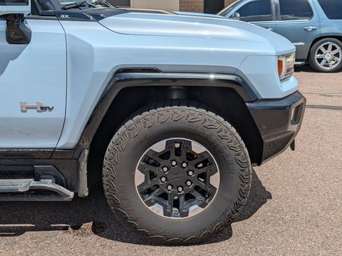 Used 2024 GMC Hummer EV 3X w/ Extreme Off-Road Package AWD/4WD image 8