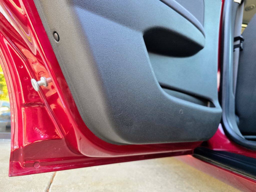 Used 2009 Chevrolet Cobalt LT FWD image 22