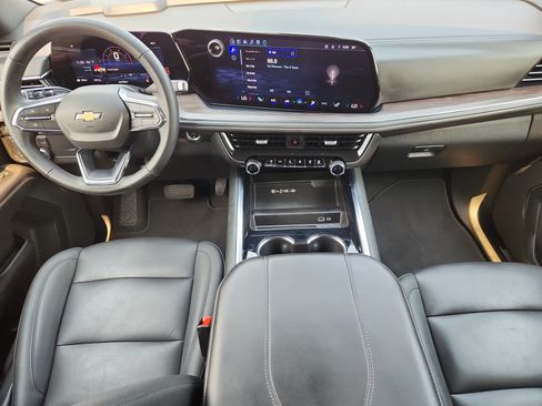 Used 2025 Chevrolet Tahoe LT AWD/4WD image 12