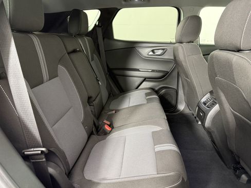 Used 2025 Chevrolet Blazer LT AWD/4WD image 13