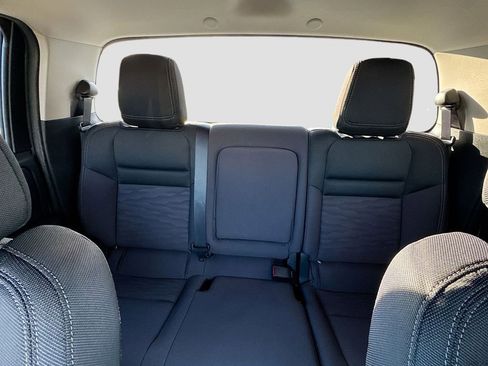 Used 2023 Nissan Frontier SV w/ Technology Package image 23