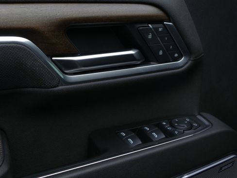 Used 2025 Chevrolet Silverado 3500 High Country w/ High Country Premium Package image 31