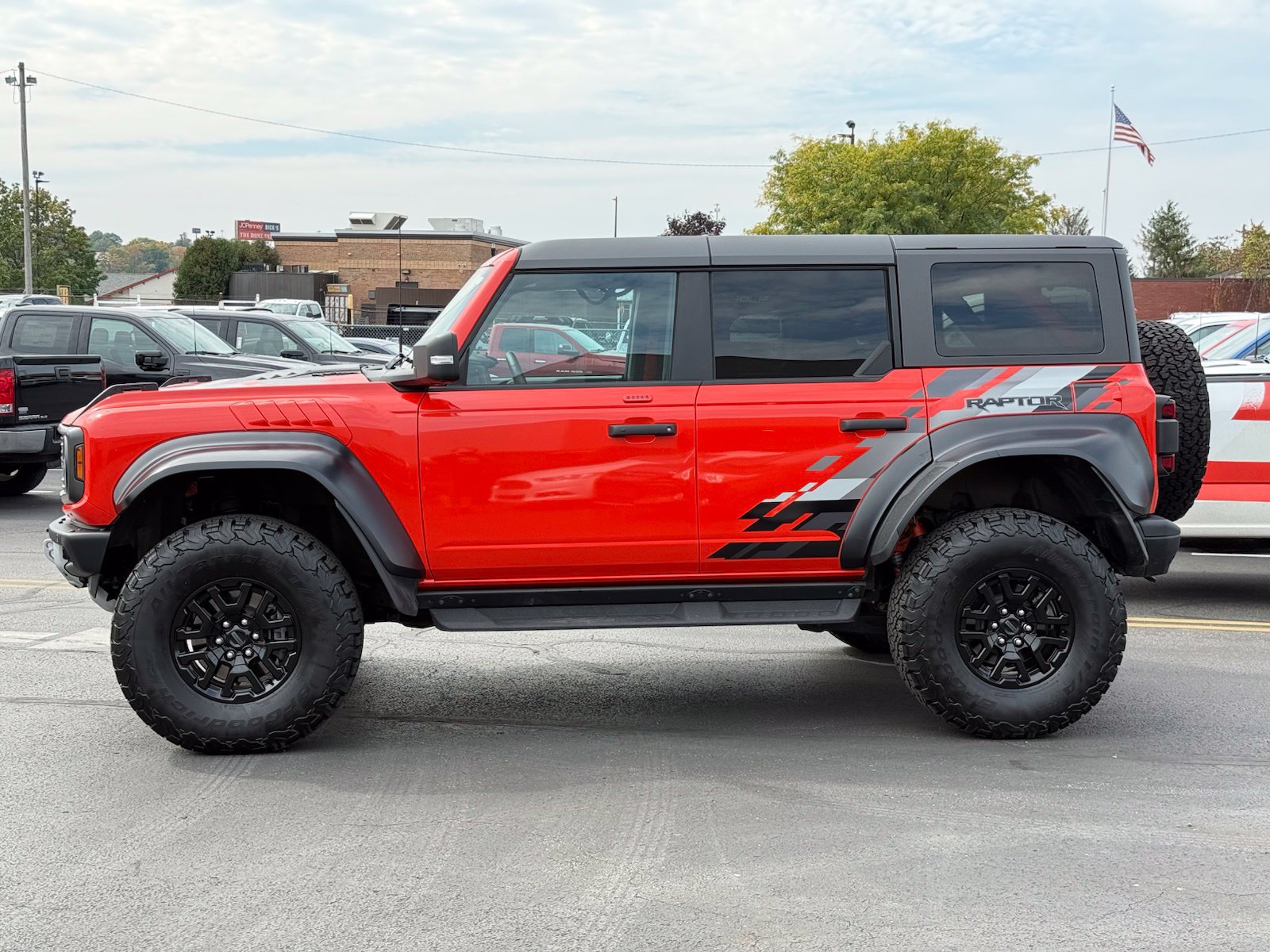 Used 2023 Ford Bronco Raptor AWD/4WD image 7