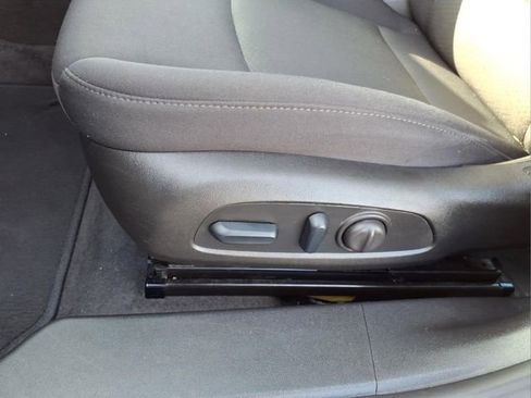 Used 2024 Chevrolet Malibu LT FWD image 12