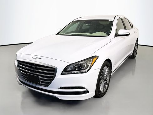 Used 2016 Hyundai Genesis 3.8 RWD image 4