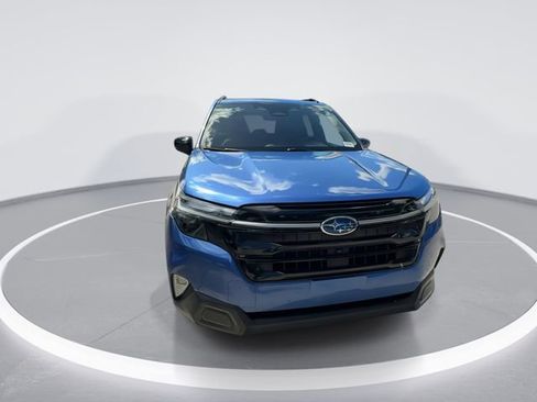 Used 2025 Subaru Forester Touring AWD/4WD image 2
