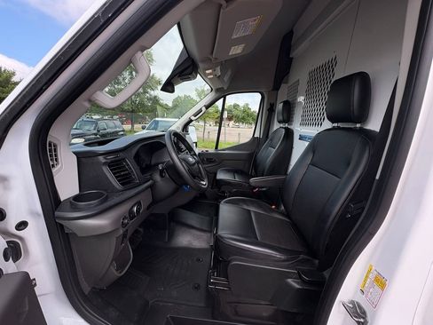 Used 2025 Ford Transit 250 148 High Roof AWD image 10