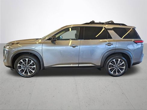 New 2026 Nissan Pathfinder Platinum w/ Cargo Package image 11