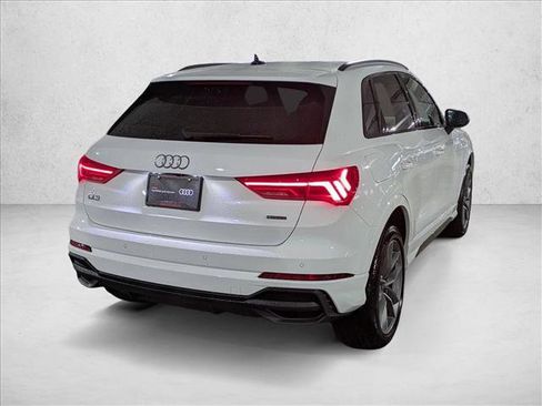 Certified 2025 Audi Q3 2.0T Premium w/ Convenience Package image 5
