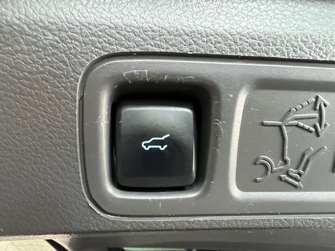 Used 2019 Ford Expedition XLT w/ Equipment Group 202A image 15