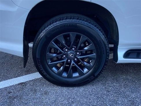 Certified 2023 Lexus GX 460 Premium image 11