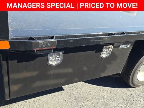 New 2025 Chevrolet Low Cab Forward image 15