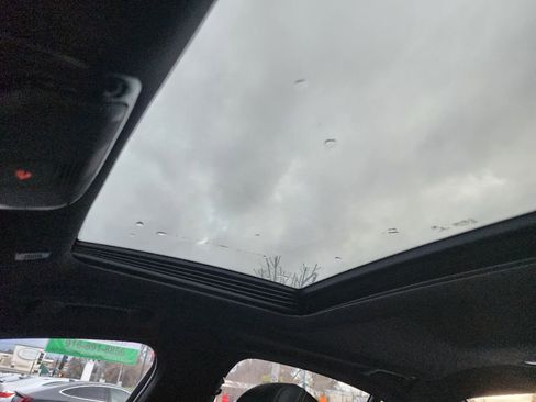 Used 2018 BMW 530i image 23