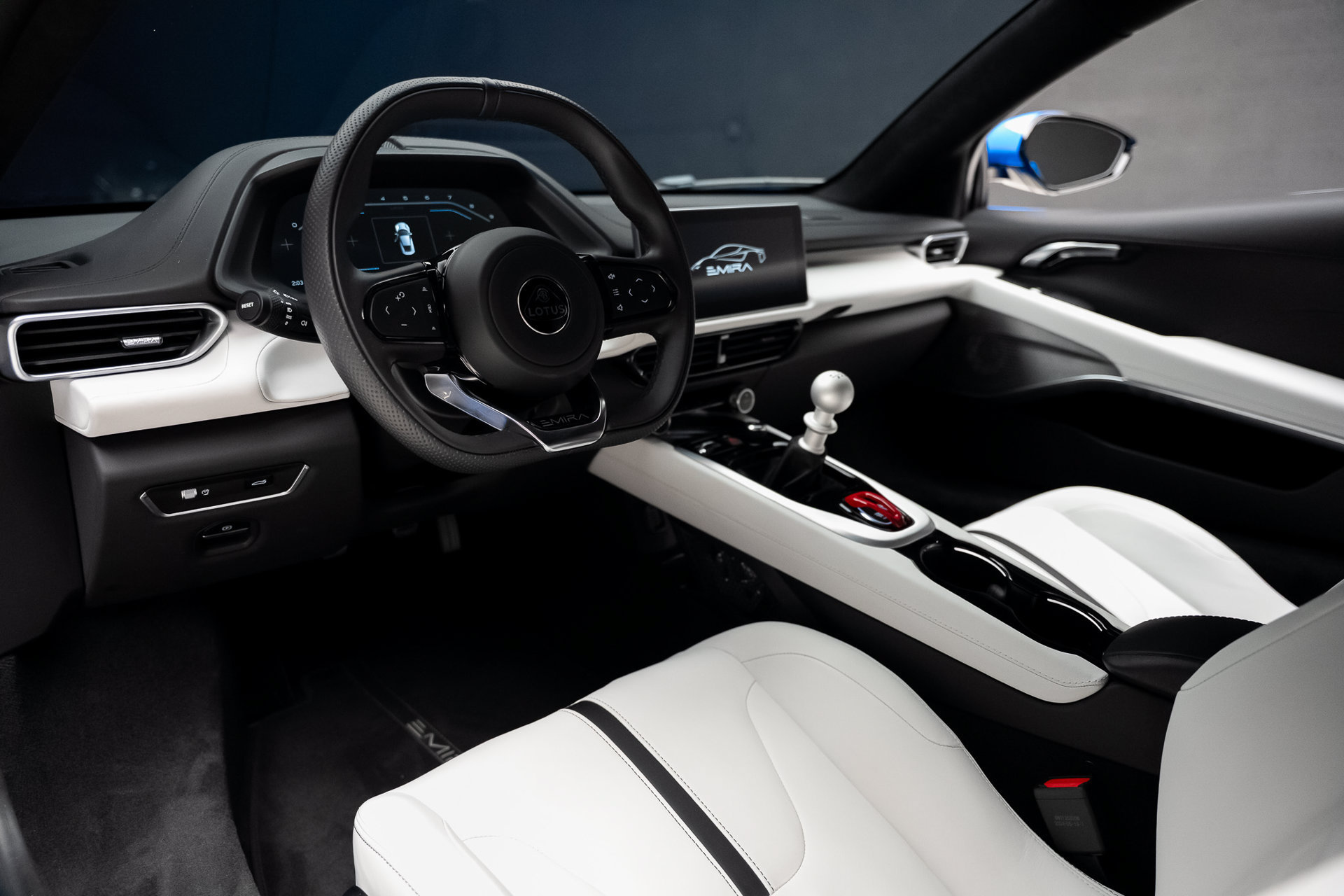 Used 2025 Lotus Emira RWD image 2
