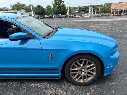 Used 2014 Ford Mustang Premium w/ Equipment Group 202A RWD image 15