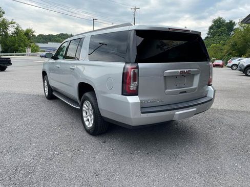 Used 2018 GMC Yukon XL SLT w/ Open Road Package AWD/4WD image 5