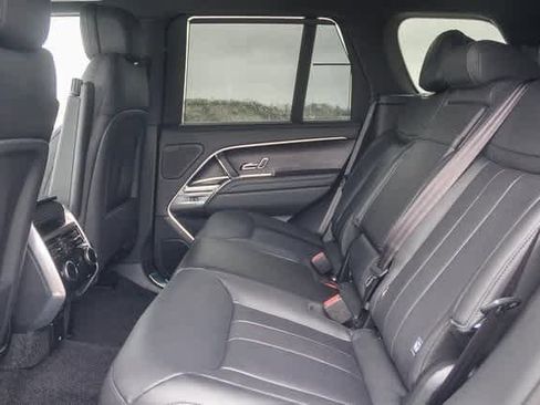 New 2025 Land Rover Range Rover SE image 15