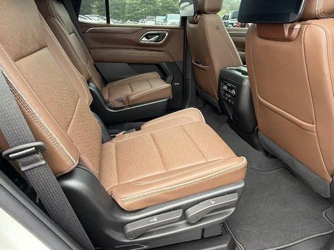 Used 2023 Chevrolet Tahoe High Country AWD/4WD image 22