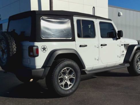 Used 2020 Jeep Wrangler Unlimited Sport image 2