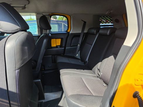 Used 2007 Toyota FJ Cruiser 4WD image 30