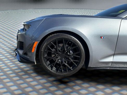 Used 2019 Chevrolet Camaro SS RWD image 12