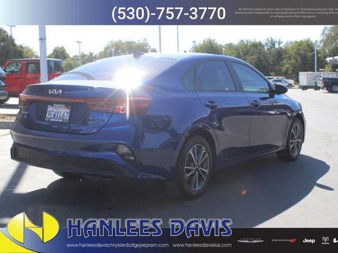 Used 2023 Kia Forte LXS image 7