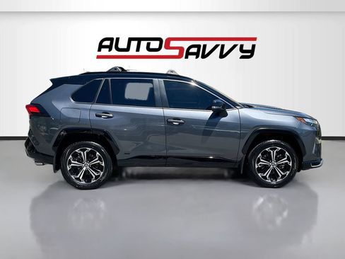 Used 2025 Toyota RAV4 XSE w/ Weather Package AWD/4WD image 8