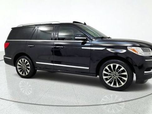 Used 2021 Lincoln Navigator Reserve AWD/4WD image 10