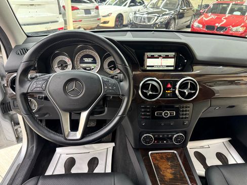 Used 2014 Mercedes-Benz GLK 350 2WD image 19