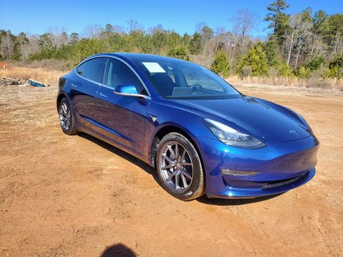 Used 2020 Tesla Model 3 Long Range image 4