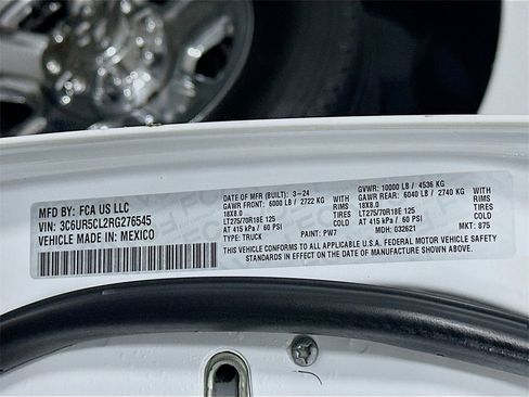 Used 2024 RAM 2500 Tradesman w/ Chrome Appearance Group image 35