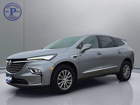 Used 2023 Buick Enclave Essence w/ Trailering Package, 5000 lbs. AWD/4WD image 3
