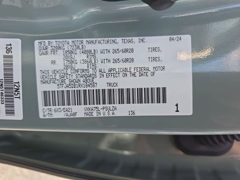 Used 2024 Toyota Tundra Limited image 34