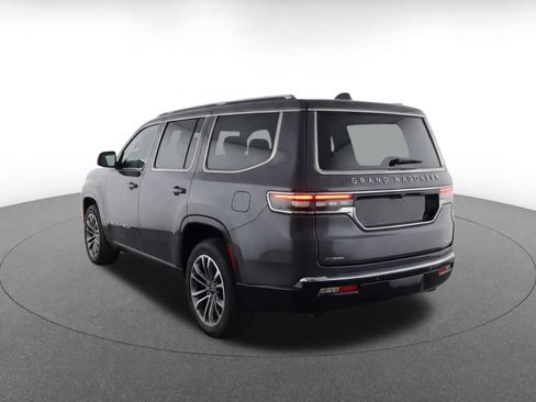 Used 2023 Jeep Grand Wagoneer Series II AWD/4WD image 7