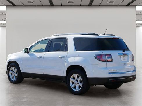 Used 2016 GMC Acadia SLE image 4