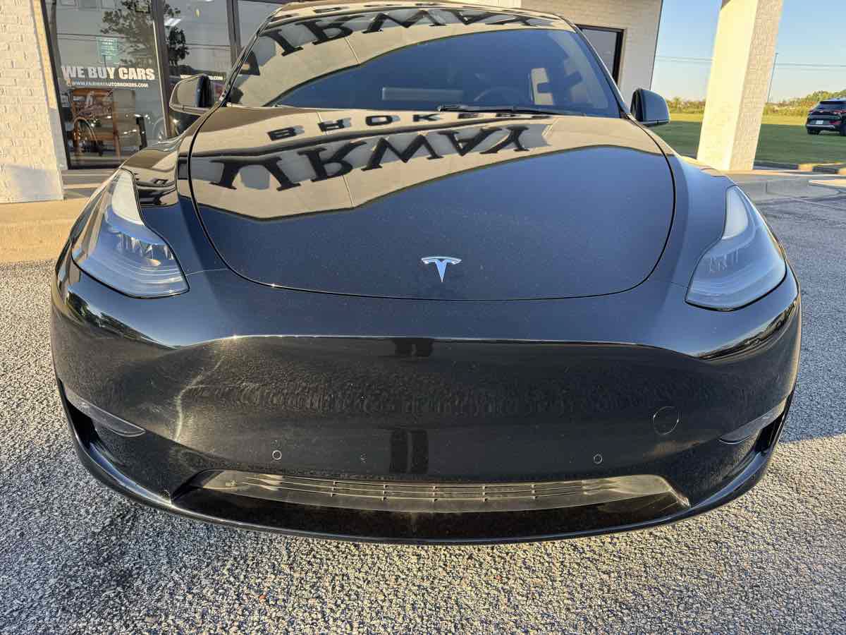 Used 2022 Tesla Model Y Performance AWD/4WD image 3