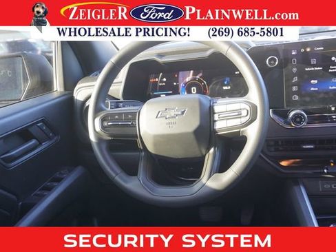 Used 2024 Chevrolet Colorado Trail Boss image 9